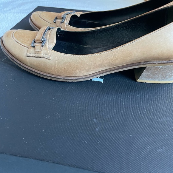 This is a European brand size 37 . - Picture 6 of 7